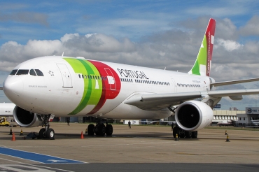 CS-TOO (914) 2008 Airbus A330-202