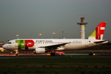 CS-TNW (2792) 2006 Airbus A320-214