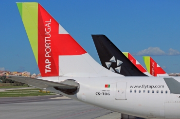 CS-TOG (312) 1999 Airbus A330-223
