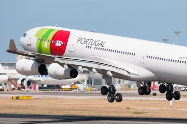 CS-TOC (079) 1995 Airbus A340-312