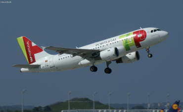 CS-TTM (1106) 1999 Airbus A319-111