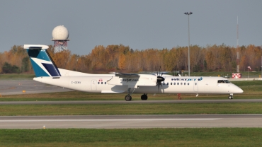 C-GENV (4556) 2017 Bombardier Dash 8-Q402