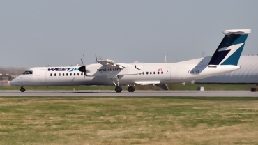 C-GVWE · Bombardier Dash 8-Q402 · (YUL / CYUL)