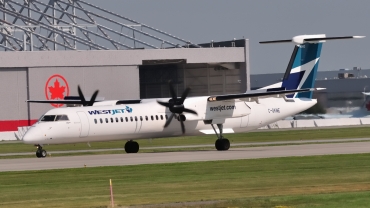 C-GKWE (4549) 2017 Bombardier Dash 8-Q402