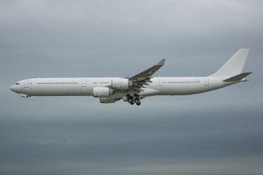 9H-SEA (383) 2002 Airbus A340-642