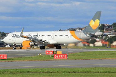 OY-TCH (6438) 2015 Airbus A321-211(WL)