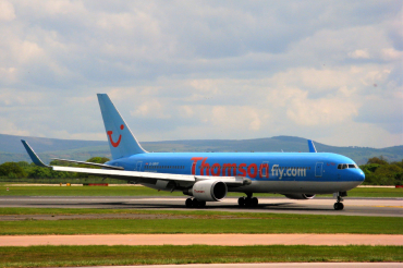 G-OBYF (28208) 1998 Boeing 767-304(ER)(WL)
