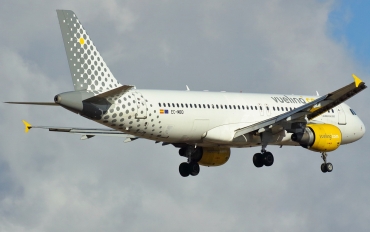EC-MBD (3444) 2008 Airbus A320-214