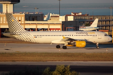 EC-KKT (3293) 2007 Airbus A320-214
