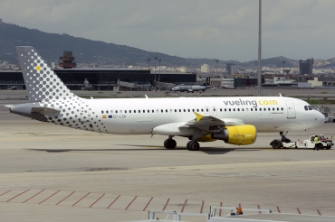 EC-LSA · Airbus A320-214 · (BCN / LEBL)