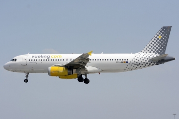 EC-LQN (2168) 2004 Airbus A320-232