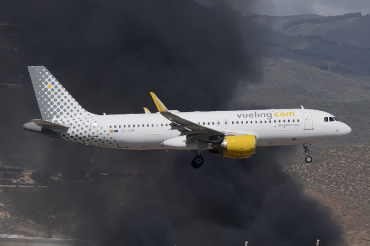 EC-LZN (5925) 2014 Airbus A320-214(WL)