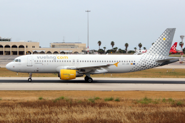 EC-JGM (2407) 2005 Airbus A320-214