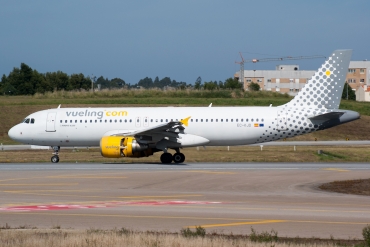 EC-KJD · Airbus A320-216 · (OPO / LPPR)