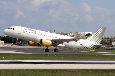 EC-LLJ (4661) 2011 Airbus A320-216