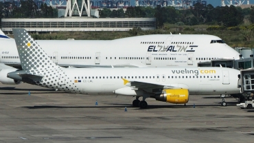 EC-LML (4742) 2011 Airbus A320-214
