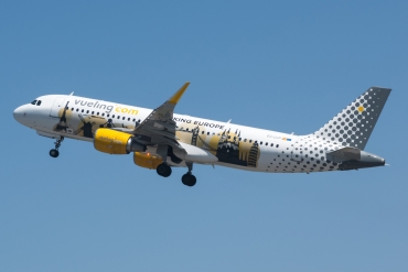 EC-LVP (5587) 2013 Airbus A320-214(WL)