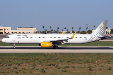 EC-MMH (7152) 2016 Airbus A321-231(WL)