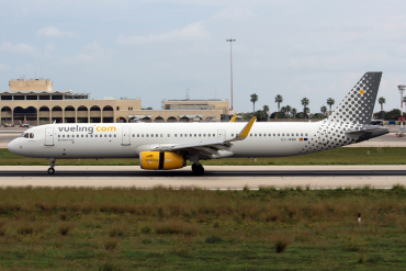 EC-MMH (7152) 2016 Airbus A321-231(WL)