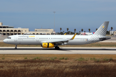 EC-MMU · Airbus A321-231(WL) · (MLA / LMML)
