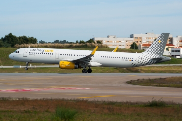 EC-MMU · Airbus A321-231(WL) · (OPO / LPPR)