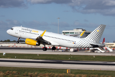 EC-MOG (7402) 2016 Airbus A320-232(WL)