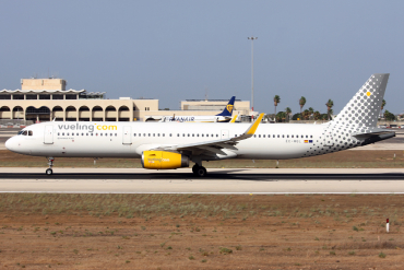 EC-MQL · Airbus A321-231(WL) · (MLA / LMML)