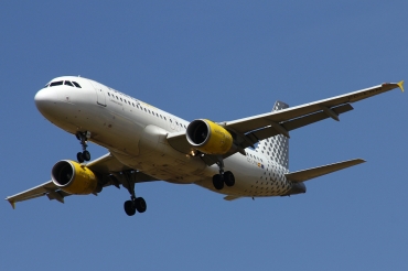 EC-LRN (3995) 2009 Airbus A320-214