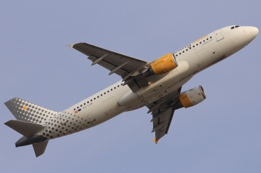 EC-LOP (4937) 2011 Airbus A320-214