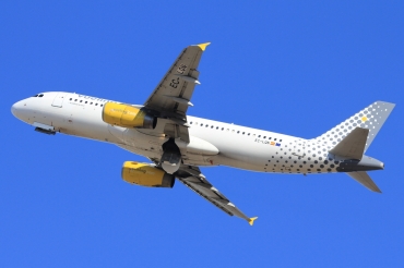 EC-LQN (2168) 2004 Airbus A320-232