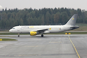 EC-MBF (3492) 2008 Airbus A320-214