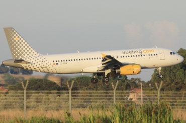 EC-LUN (5479) 2013 Airbus A320-232