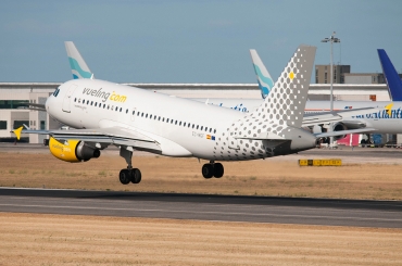 EC-MGF (3028) 2007 Airbus A319-111