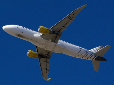 EC-LVO (5533) 2013 Airbus A320-214(WL)