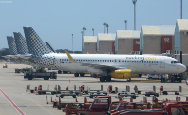 EC-MKO (7028) 2016 Airbus A320-232(WL)
