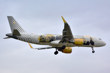 EC-LVP (5587) 2013 Airbus A320-214(WL)