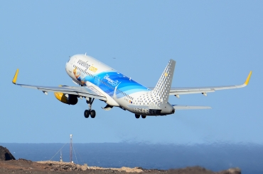 EC-MLE (7109) 2016 Airbus A320-232(WL)