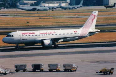 TS-IMF (370) 1992 Airbus A320-211