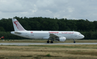 TS-IMM (975) 1999 Airbus A320-211