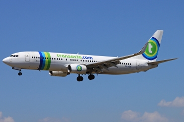 PH-HZE (28377) 1999 Boeing 737-8K2(WL)