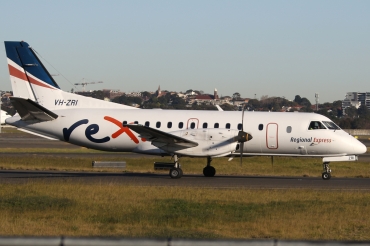VH-ZRI · Saab 340B · (SYD / YSSY)