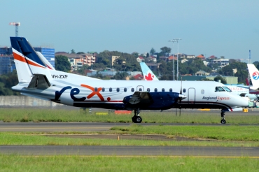 VH-ZXF · Saab 340B · (SYD / YSSY)