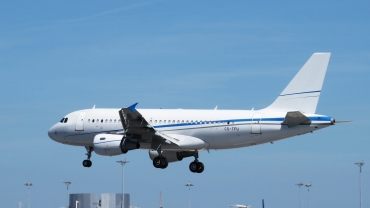 CS-TFU (2440) 2005 Airbus A319-115(LR)