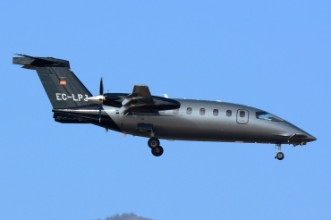 EC-LPJ (1233) 2011 Piaggio P-180 Avanti II