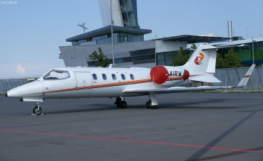 I-AIRW (31-025) 1990 Learjet 31