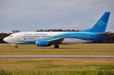 VH-INU (23684) 1987 Boeing 737-3Y0