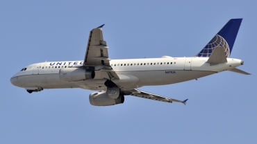 N471UA (1432) 2001 Airbus A320-232