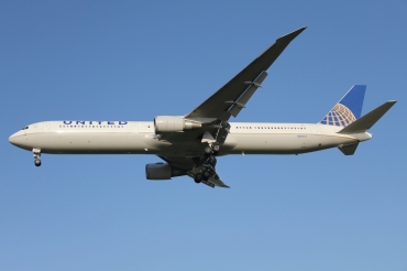 N66057 (29452) 2001 Boeing 767-424(ER)