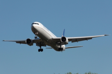 N76062 (29457) 2002 Boeing 767-424(ER)