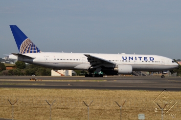 N228UA · Boeing 777-222/ER · (SYD / YSSY)